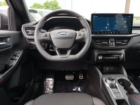 Used 2024 Ford Escape ST-Line w/ Tech Pack #1 AWD/4WD image 22