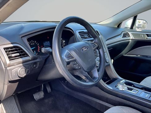 Used 2018 Ford Fusion S image 14