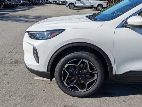New 2026 Ford Escape Platinum w/ Premium Technology Package image 11
