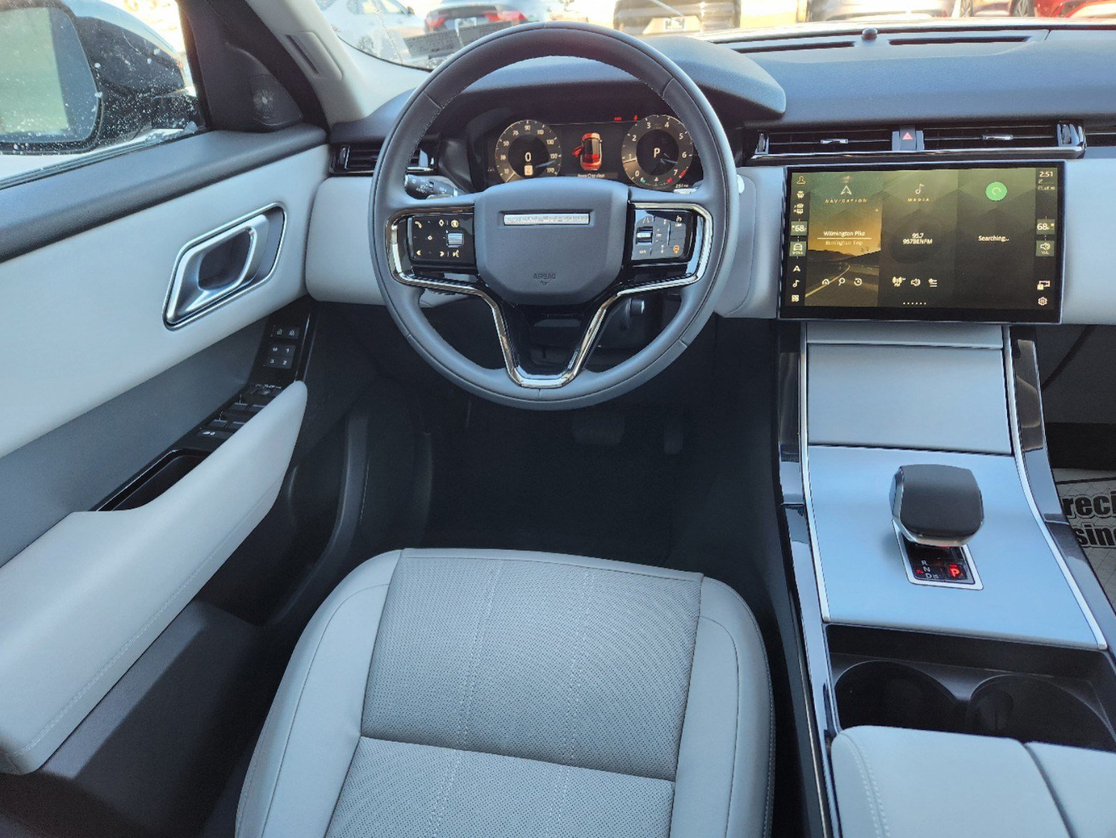 Certified 2025 Land Rover Range Rover Velar S AWD/4WD image 10