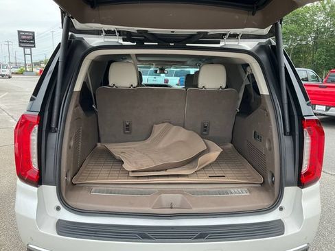 Used 2022 GMC Yukon XL Denali AWD/4WD image 20