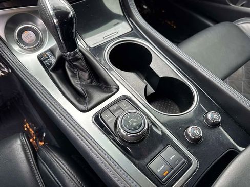 Used 2016 Nissan Maxima SR image 22