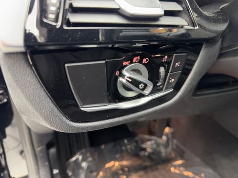 Used 2023 BMW 530i w/ Premium Package image 54