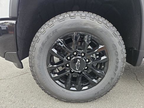 New 2026 Chevrolet Silverado 2500 LT w/ Trail Boss Package image 9