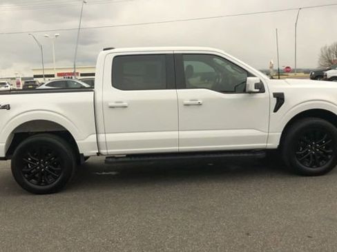 Used 2025 Ford F150 Lariat AWD/4WD image 9