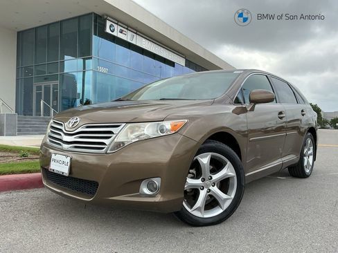 Used 2009 Toyota Venza FWD image 1