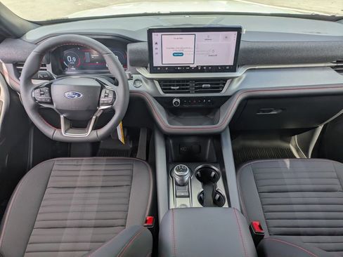New 2026 Ford Explorer ST-Line w/ ST-Line Street Pack image 18