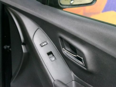 Used 2019 Chevrolet Trax LS w/ LPO, Cargo Package FWD image 10