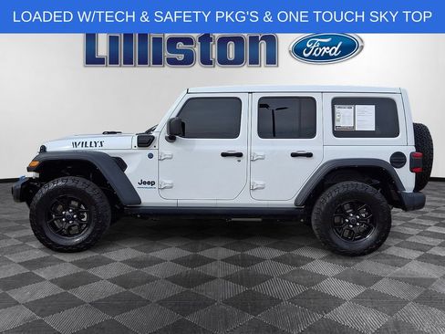 Used 2024 Jeep Wrangler Unlimited AWD/4WD image 7