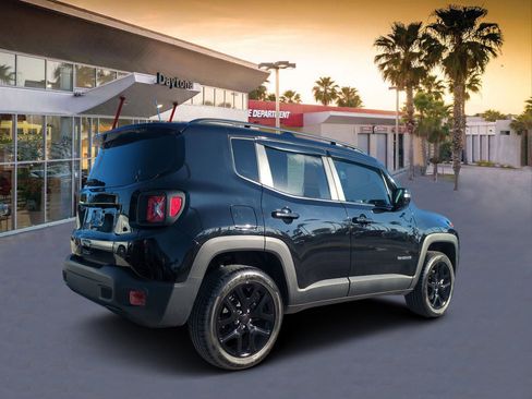 Used 2023 Jeep Renegade Altitude w/ Sun/Sound Group image 3