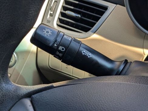 Used 2013 Hyundai Elantra GLS image 18