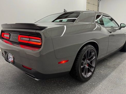 Used 2023 Dodge Challenger R/T w/ Performance Handling Group image 9