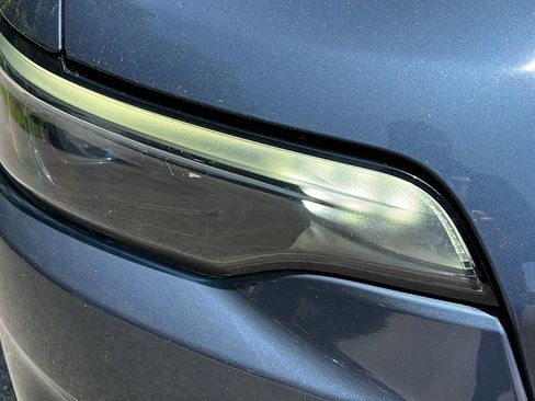 Certified 2021 Jeep Cherokee Limited image 9