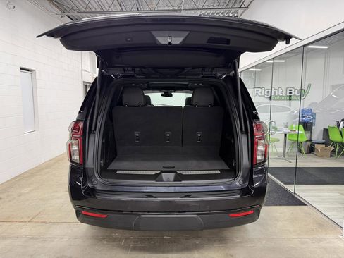 Used 2023 Chevrolet Tahoe Z71 w/ Luxury Package image 17