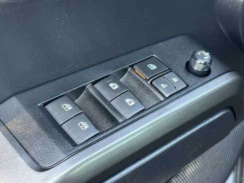 Used 2021 Toyota Tacoma TRD Sport w/ Technology Package AWD/4WD image 16