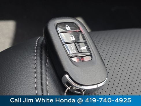 Certified 2024 Honda HR-V EX-L image 31
