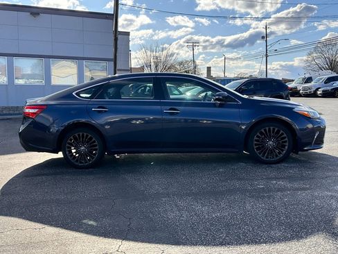 Used 2016 Toyota Avalon Touring FWD image 4