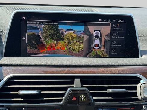 Used 2021 BMW 750i xDrive w/ M Sport Package AWD/4WD image 35