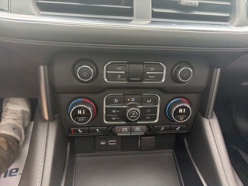 Used 2021 Chevrolet Tahoe LT image 15