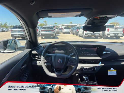 New 2026 Buick Envista Preferred image 13