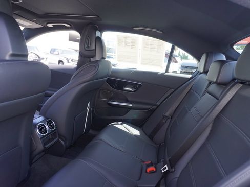 Used 2025 Mercedes-Benz C 300 Sedan image 8