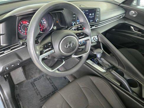 Used 2021 Hyundai Elantra SEL FWD image 12