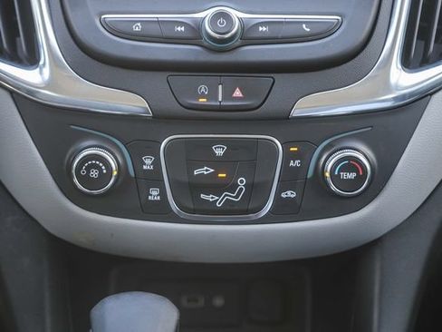 Used 2023 Chevrolet Equinox LS FWD image 13