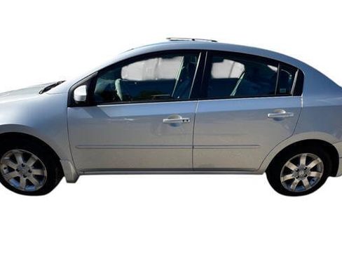 Used 2007 Nissan Sentra 2.0 SL FWD image 2