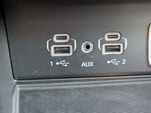 Used 2022 Jeep Grand Cherokee Overland w/ Luxury Tech Group IV image 27