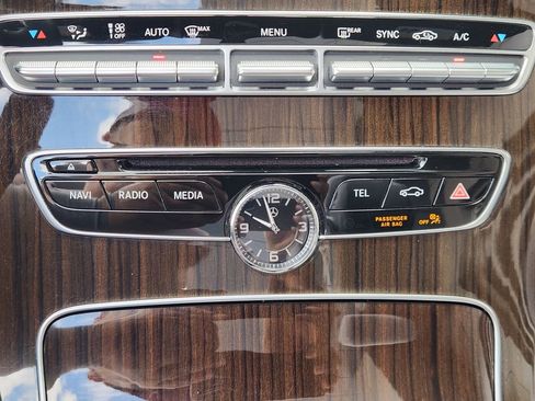 Used 2017 Mercedes-Benz C 300 Cabriolet image 19