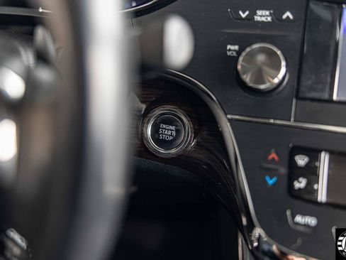 Used 2014 Toyota Avalon XLE Touring image 26