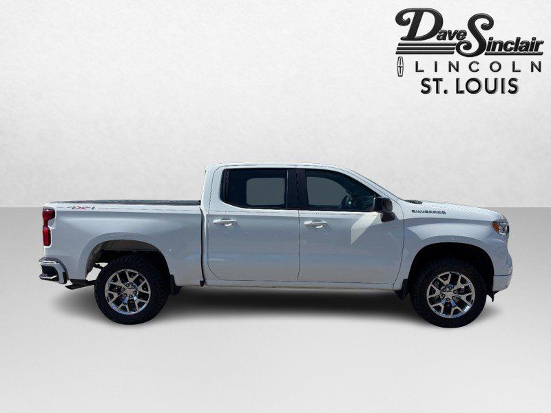 Used 2024 Chevrolet Silverado 1500 RST AWD/4WD image 2