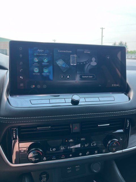 Used 2026 Nissan Rogue Platinum w/ Platinum Premium Package AWD/4WD image 37