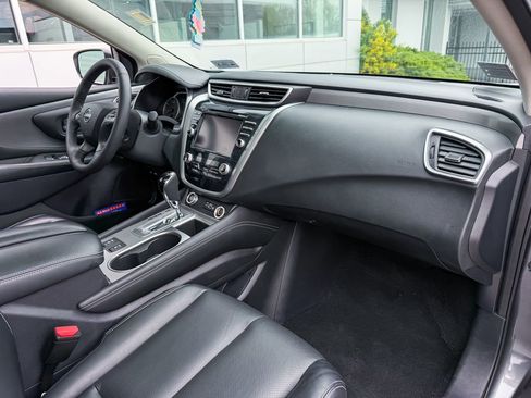 Used 2024 Nissan Murano SL image 9