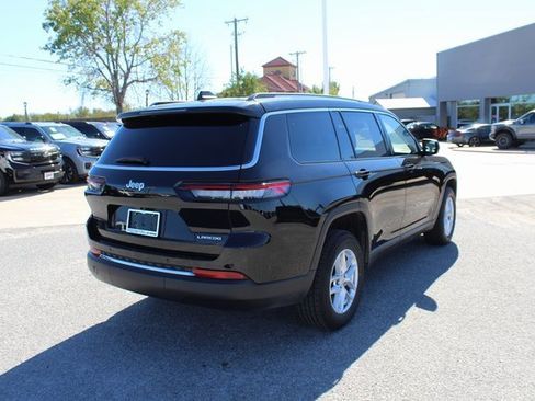 Used 2023 Jeep Grand Cherokee L Laredo image 9