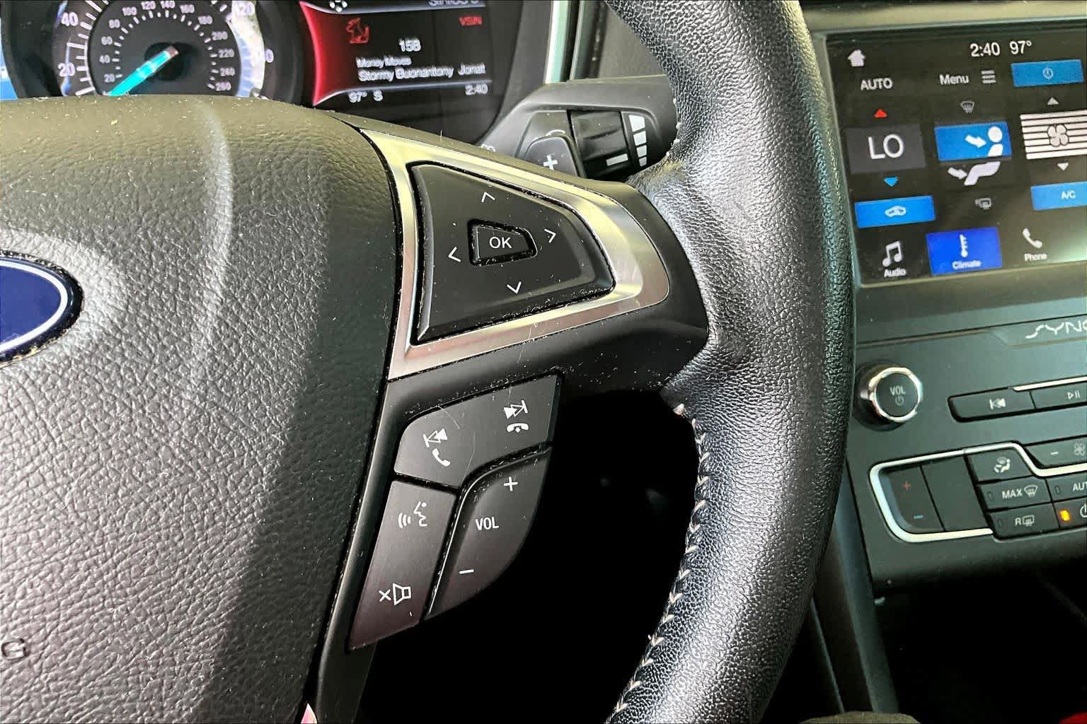 Used 2019 Ford Fusion SE w/ Equipment Group 151A FWD image 23