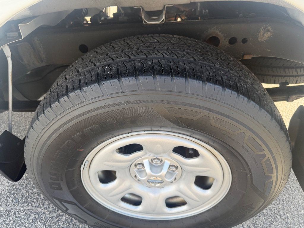 Used 2021 Nissan Frontier S AWD/4WD image 11