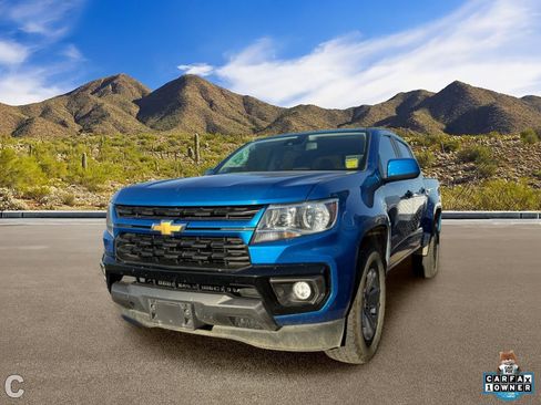 Used 2022 Chevrolet Colorado LT w/ Safety Package RWD image 2