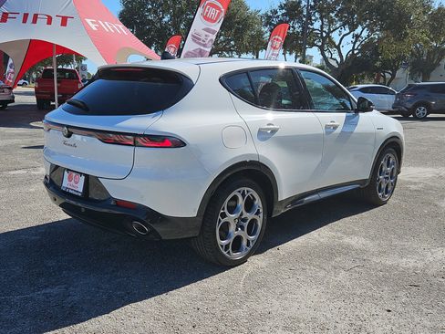 Used 2024 Alfa Romeo Tonale Veloce image 4