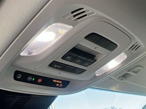 New 2026 Buick Envision Avenir image 16