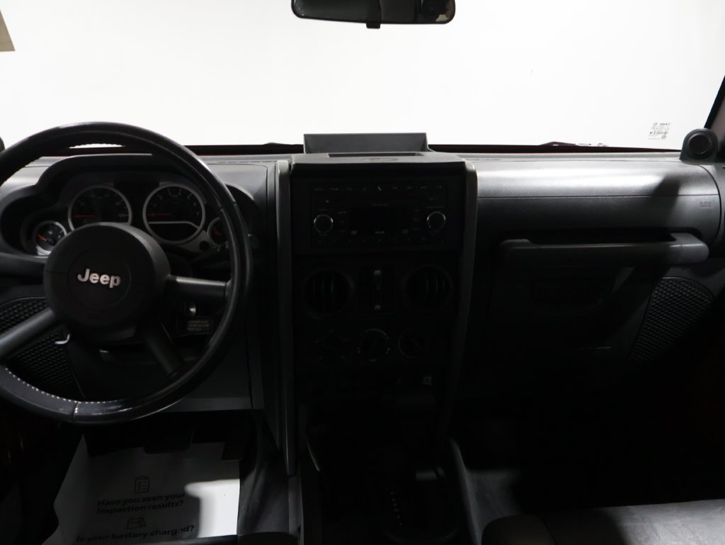 Used 2010 Jeep Wrangler Unlimited Rubicon w/ Dual Top Group AWD/4WD image 15