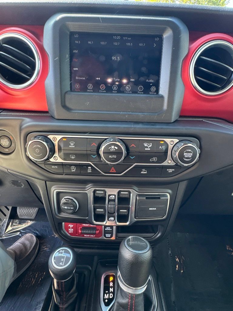 Used 2021 Jeep Gladiator Rubicon w/ Trailer Tow Package AWD/4WD image 15