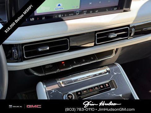 Used 2025 Lincoln Aviator Black Label AWD/4WD image 37