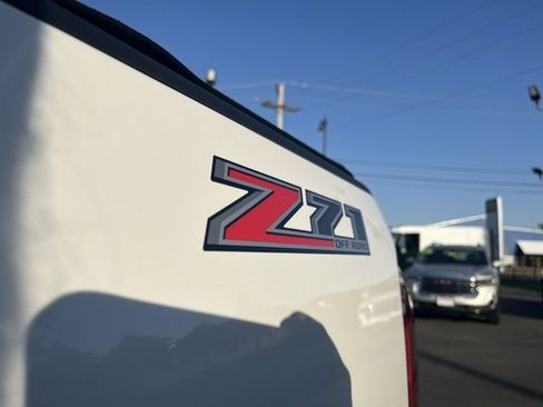 Used 2020 Chevrolet Colorado Z71 image 41