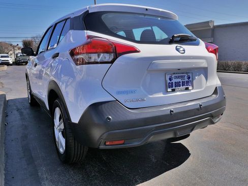 Used 2020 Nissan Kicks S image 5