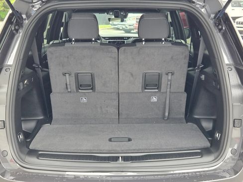 New 2026 Jeep Grand Cherokee L Laredo RWD image 18
