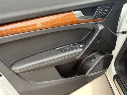 Used 2023 Audi Q5 2.0T Premium Plus w/ Premium Plus Package image 12