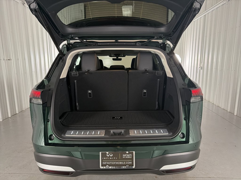 Certified 2026 INFINITI QX60 Luxe w/ Cargo Package FWD image 8