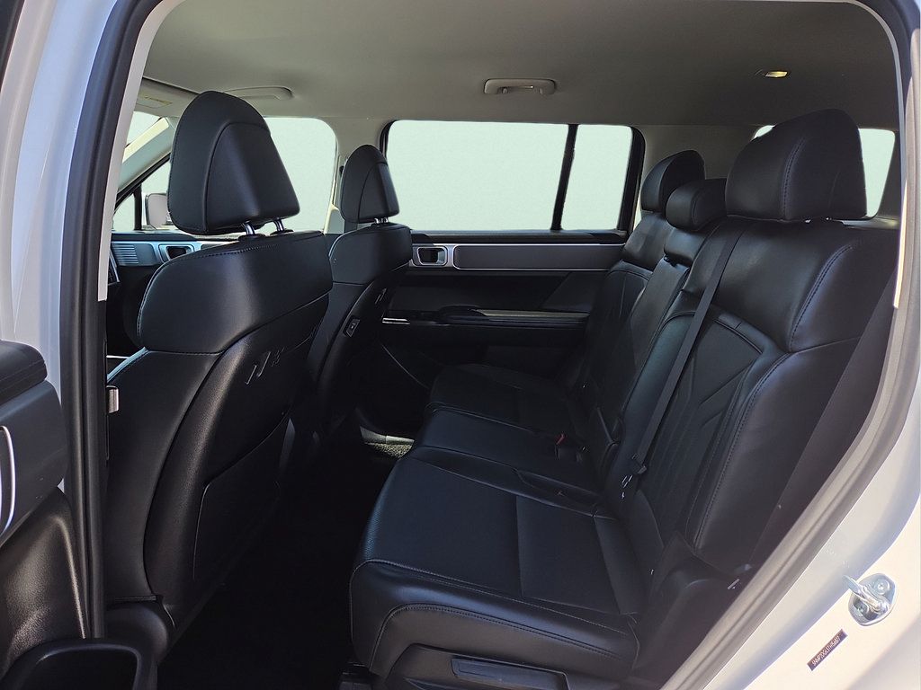 Used 2026 Hyundai Santa Fe SEL AWD/4WD image 11
