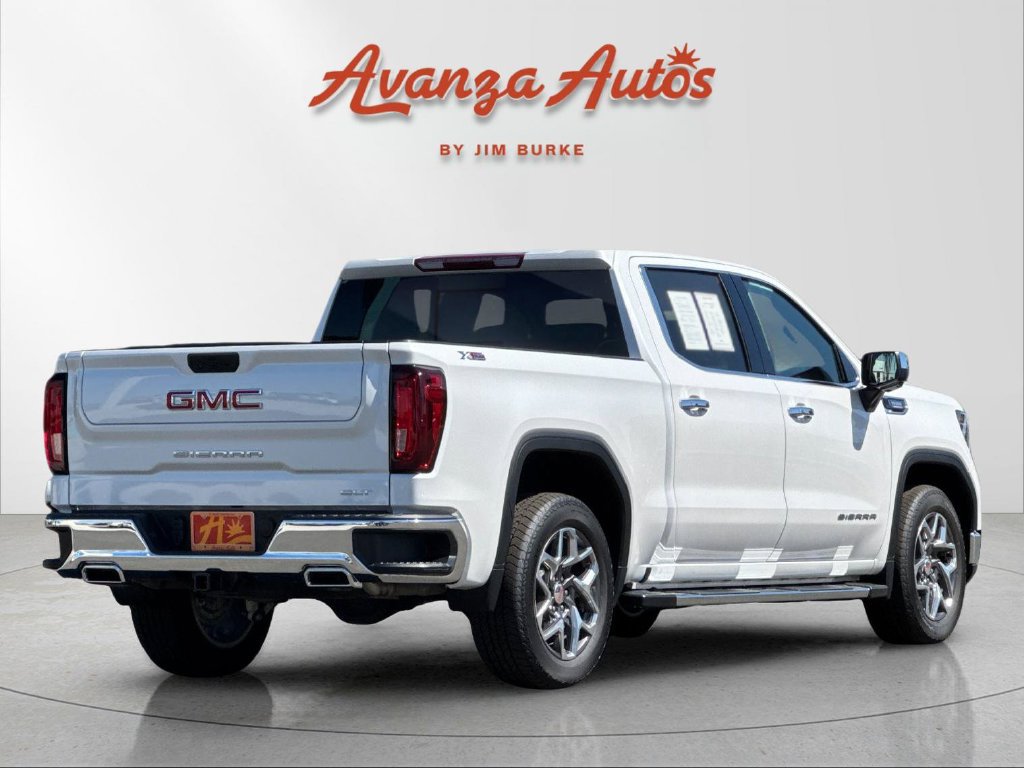 Used 2023 GMC Sierra 1500 SLT w/ SLT Premium Package AWD/4WD image 5